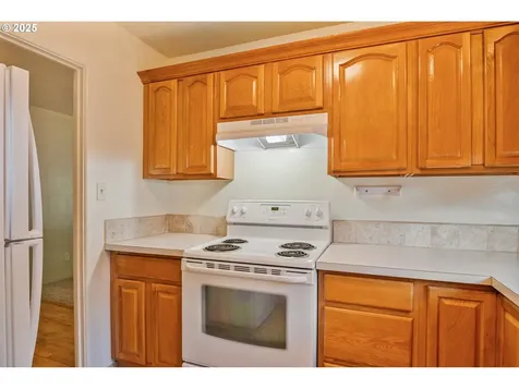 1030 16th Avenue Longview WA 98632
