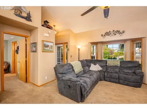 515 Spruce Court Creswell OR 97426