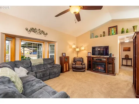 515 Spruce Court Creswell OR 97426