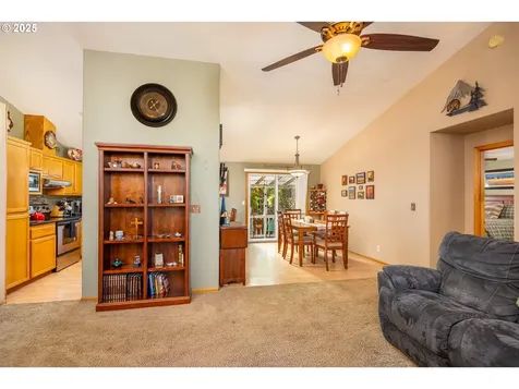 515 Spruce Court Creswell OR 97426