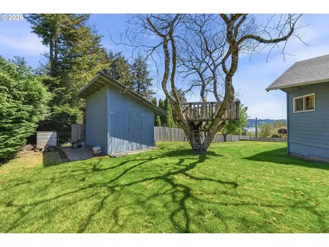 93748 Bay Park Lane Coos Bay OR 97420
