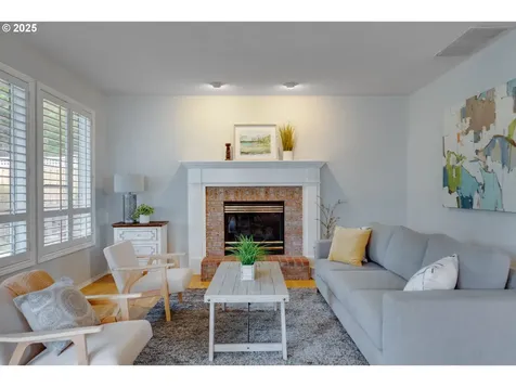 10541 SW Naeve Street Portland OR 97224
