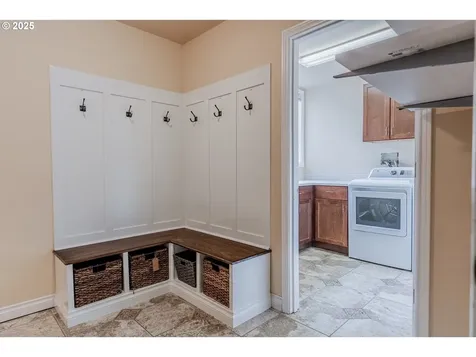 10541 SW Naeve Street Portland OR 97224