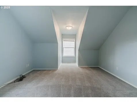 10541 SW Naeve Street Portland OR 97224