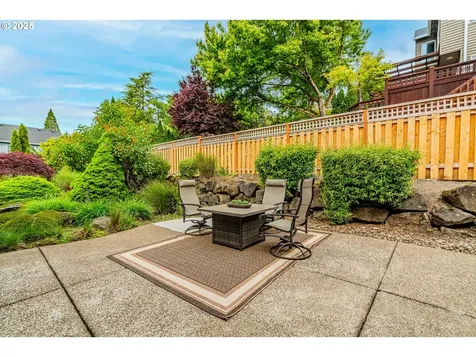 10541 SW Naeve Street Portland OR 97224
