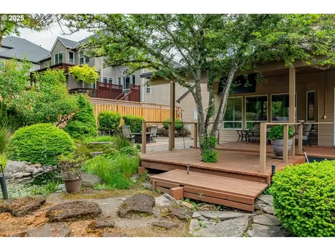 10541 SW Naeve Street Portland OR 97224