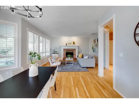 10541 SW Naeve Street Portland OR 97224