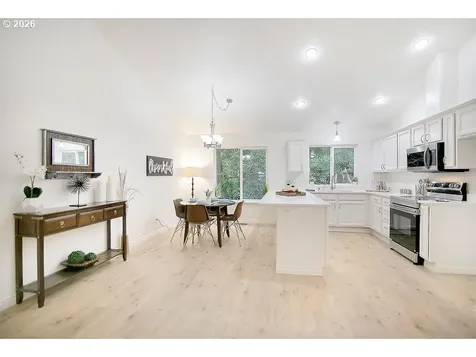 148 Cedar Falls Drive Kelso WA 98626