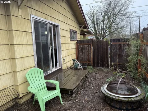 7205 N Greenwich Avenue Portland OR 97217