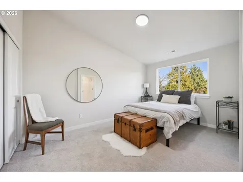 1729 SE Clatsop Street Portland OR 97202