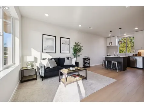 1729 SE Clatsop Street Portland OR 97202