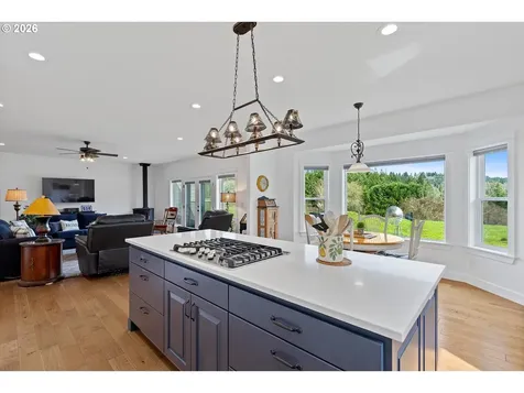 29315 NE Putnam Road Newberg OR 97132