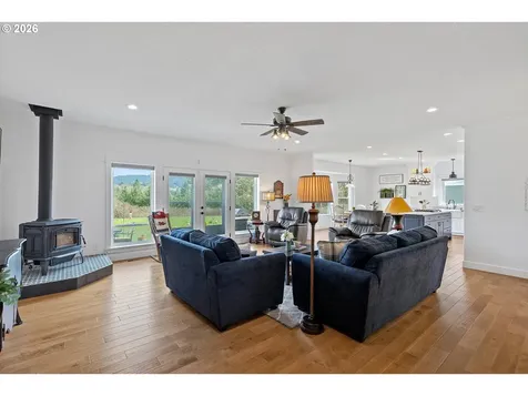29315 NE Putnam Road Newberg OR 97132