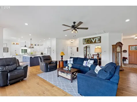 29315 NE Putnam Road Newberg OR 97132