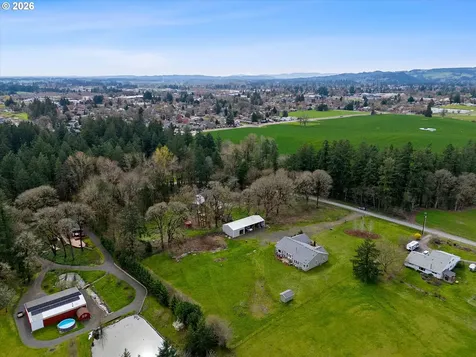29315 NE Putnam Road Newberg OR 97132