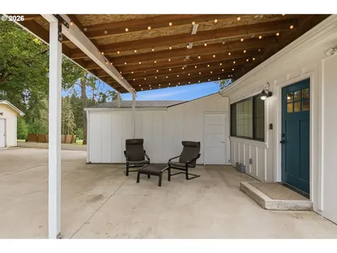 5801 NE Abbey Road Carlton OR 97111