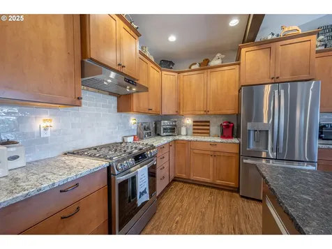 2686 Cedar Loop Drive Bandon OR 97411
