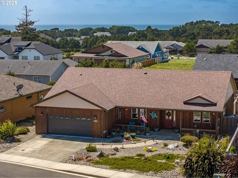 2686 Cedar Loop Drive Bandon OR 97411