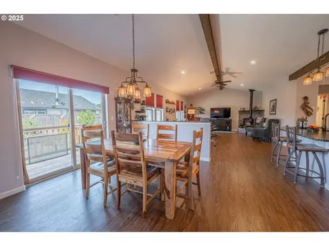 2686 Cedar Loop Drive Bandon OR 97411
