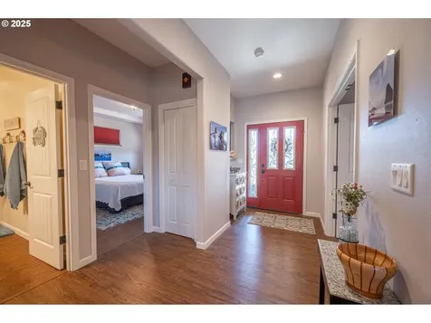 2686 Cedar Loop Drive Bandon OR 97411