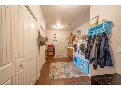 2686 Cedar Loop Drive Bandon OR 97411