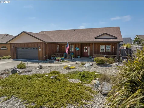 2686 Cedar Loop Drive Bandon OR 97411