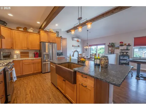 2686 Cedar Loop Drive Bandon OR 97411
