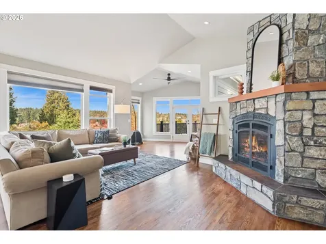 135 Middlecrest Road Lake Oswego OR 97034