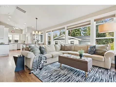 135 Middlecrest Road Lake Oswego OR 97034