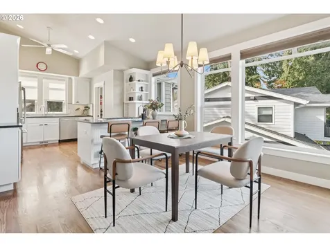 135 Middlecrest Road Lake Oswego OR 97034