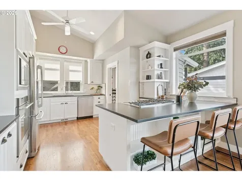 135 Middlecrest Road Lake Oswego OR 97034