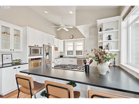 135 Middlecrest Road Lake Oswego OR 97034