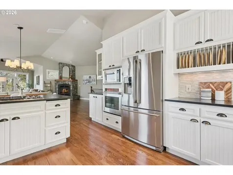 135 Middlecrest Road Lake Oswego OR 97034