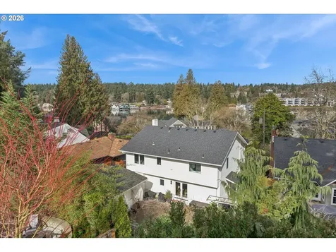 135 Middlecrest Road Lake Oswego OR 97034