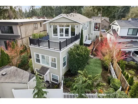 135 Middlecrest Road Lake Oswego OR 97034