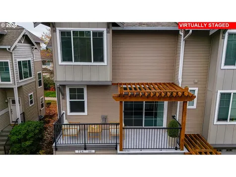 724 NW 118th Avenue Portland OR 97229