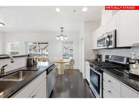 724 NW 118th Avenue Portland OR 97229