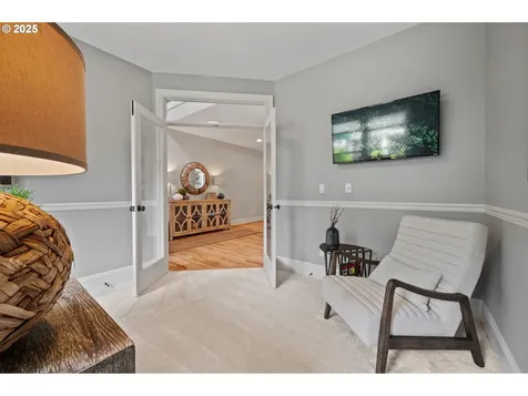 11390 NW Valros Lane Portland OR 97229