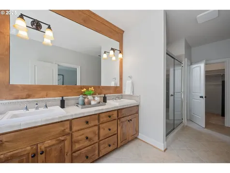 11390 NW Valros Lane Portland OR 97229