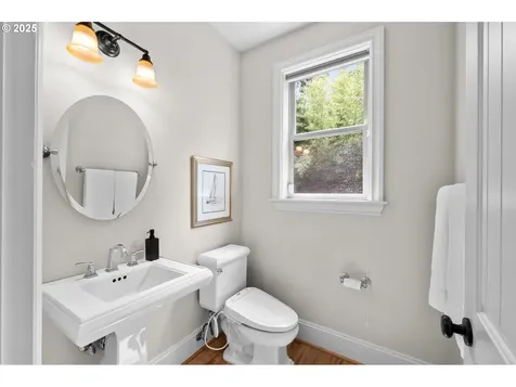 11390 NW Valros Lane Portland OR 97229