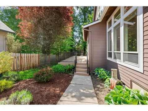 11390 NW Valros Lane Portland OR 97229