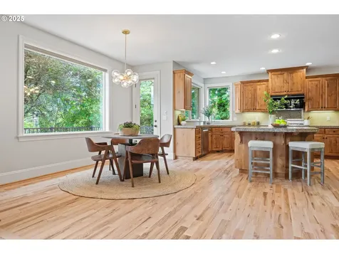 11390 NW Valros Lane Portland OR 97229