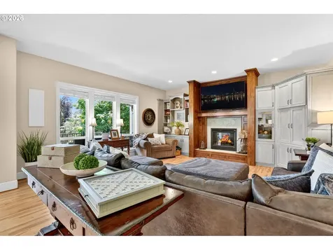 16710 S Kraeft Road Oregon City OR 97045