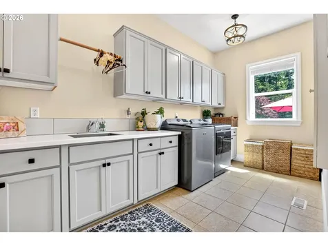 16710 S Kraeft Road Oregon City OR 97045