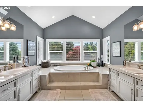 16710 S Kraeft Road Oregon City OR 97045