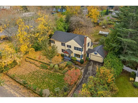 5960 SW Brugger Street Portland OR 97219
