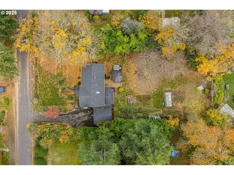 5960 SW Brugger Street Portland OR 97219