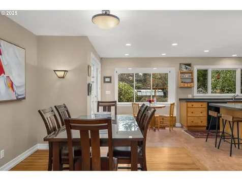 5960 SW Brugger Street Portland OR 97219