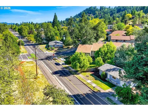 4095 E Amazon Drive E Eugene OR 97405