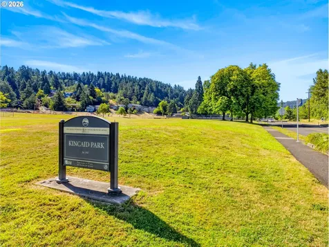 4095 E Amazon Drive E Eugene OR 97405